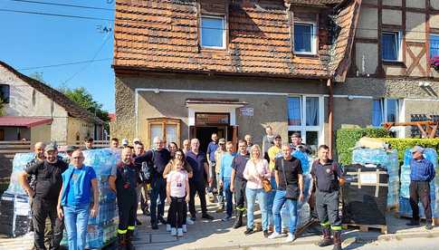 [FOTO] Pomoc rzeczowa z gminy Michałowice dotarła do powodzian z gminy  Świdnica