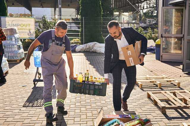 [FOTO] Siedlce przekazały dary dla powodzian z gminy Marcinowice