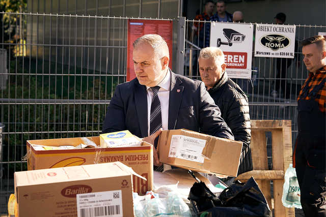 [FOTO] Siedlce przekazały dary dla powodzian z gminy Marcinowice