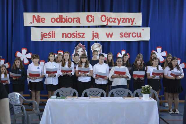 [FOTO] Strzegom upamiętnił Sybiraków