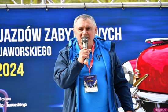 [WIDEO/FOTO] Zobaczcie te maszyny! Wystartował III Międzynarodowy Rajd Pojazdów Zabytkowych