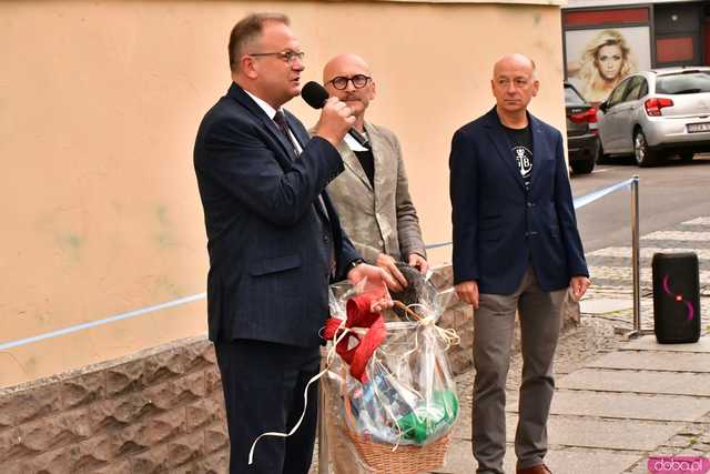 [FOTO] Odsłonili nowy mural i opowiedzieli wszystko o zegarach. Ruszyła kolejna edycja Gustavów