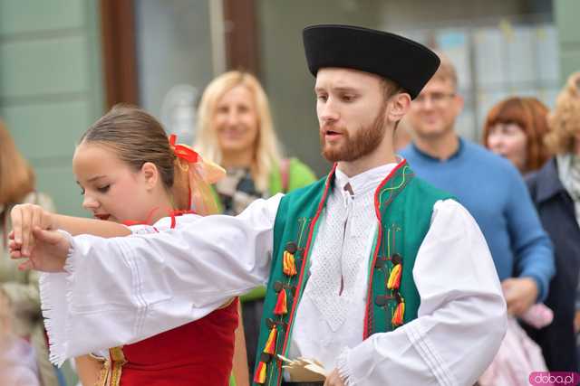 [WIDEO/FOTO] Grają dla Ewy Cuban. Charytatywny festyn pełen występów i atrakcji