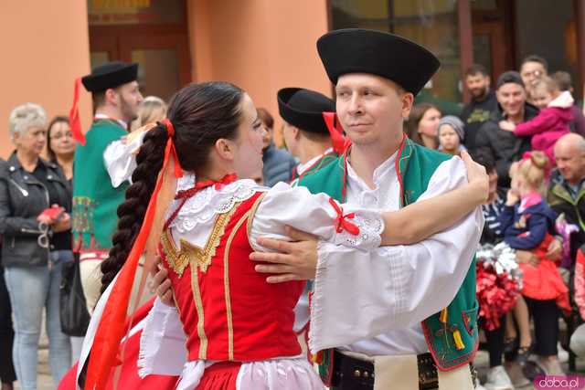 [WIDEO/FOTO] Grają dla Ewy Cuban. Charytatywny festyn pełen występów i atrakcji
