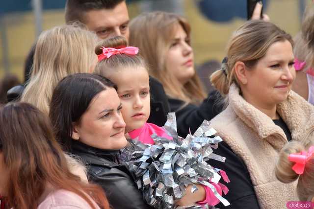 [WIDEO/FOTO] Grają dla Ewy Cuban. Charytatywny festyn pełen występów i atrakcji