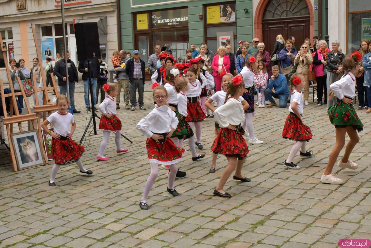 [WIDEO/FOTO] Grają dla Ewy Cuban. Charytatywny festyn pełen występów i atrakcji