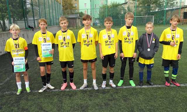 [FOTO] Piłkarskie rozgrywki klas 5-6 za nami