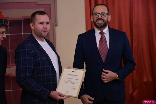 [FOTO] 180 lat kolei w Świdnicy. Wystawę z historycznymi rozkładami jazdy, eksponatami i zdjęciami można oglądać do 24 listopada
