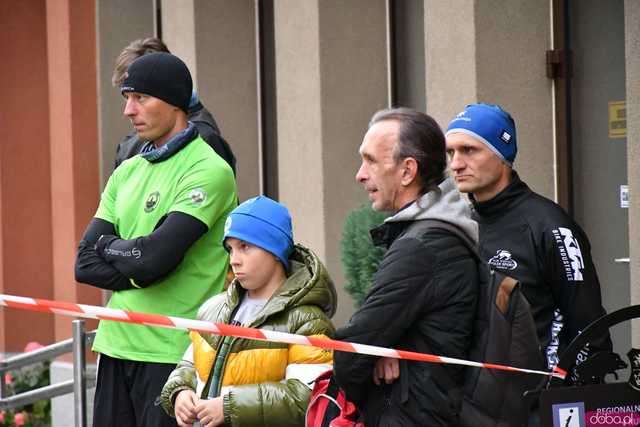 [WIDEO/FOTO/WYNIKI] Pokonali 222 schody i wbiegli na Wieżę Ratuszową. Za nami XI edycja unikalnego biegu