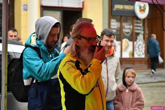 [WIDEO/FOTO/WYNIKI] Pokonali 222 schody i wbiegli na Wieżę Ratuszową. Za nami XI edycja unikalnego biegu