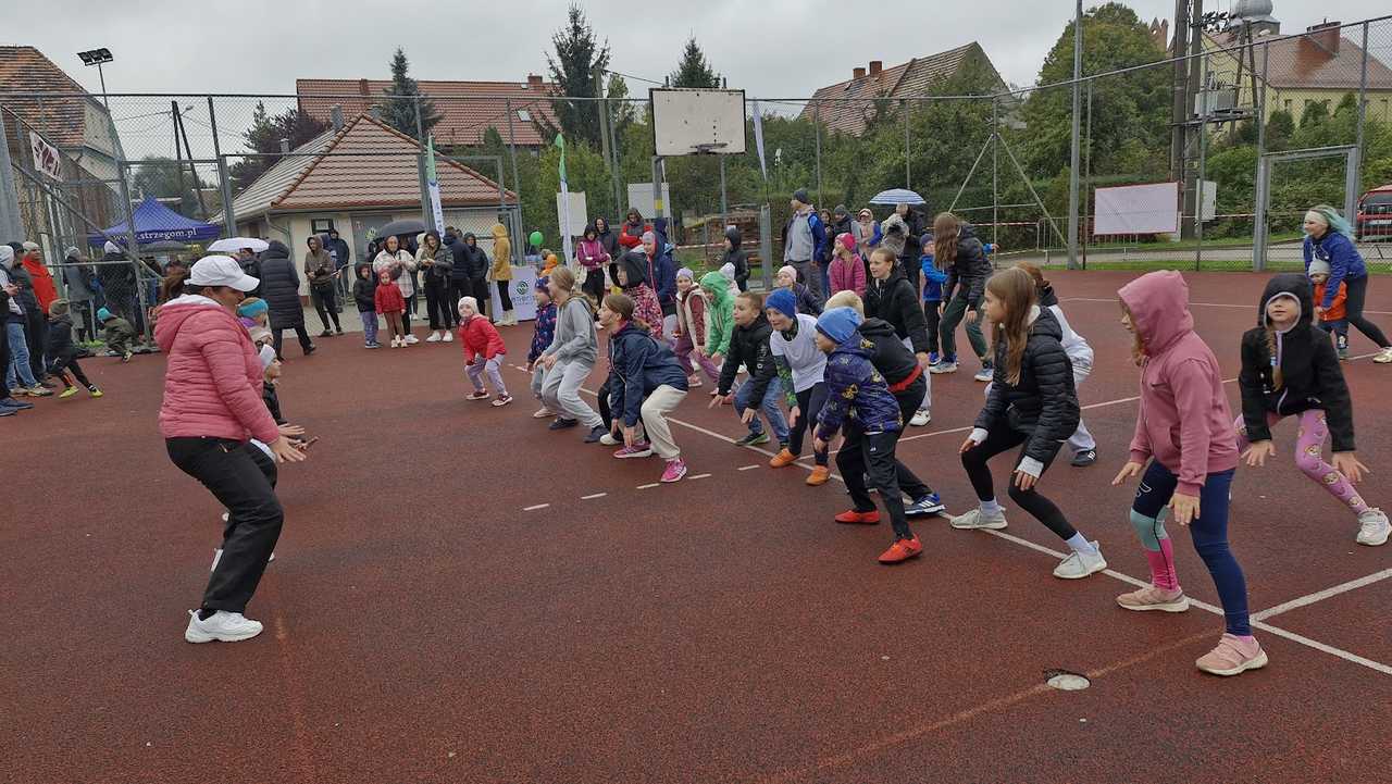 [FOTO] Wystartowali w X edycji Jaroszowskiego Marszobiegu Przełajowego