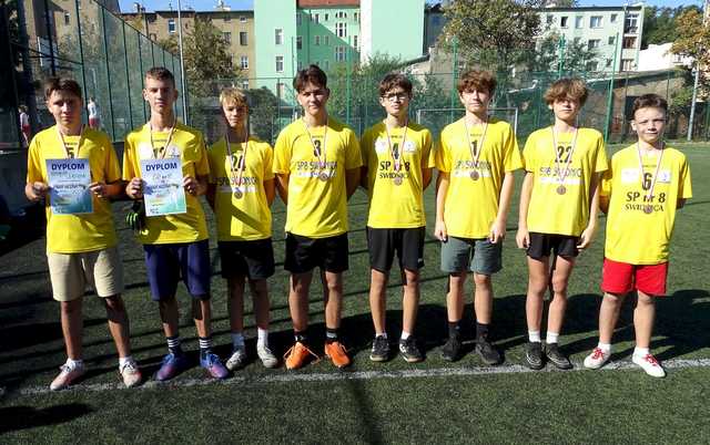 [FOTO] Rywalizowali w piłkarskim turnieju klas 7-8