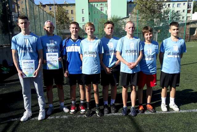[FOTO] Rywalizowali w piłkarskim turnieju klas 7-8