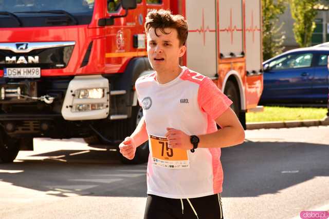 [DUŻO ZDJĘĆ] Ponad 300 biegaczy wystartowało w VII Aryzta Półmaratonie i Biegu Piekarza