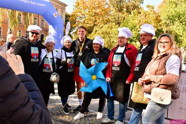 [DUŻO ZDJĘĆ] Ponad 300 biegaczy wystartowało w VII Aryzta Półmaratonie i Biegu Piekarza