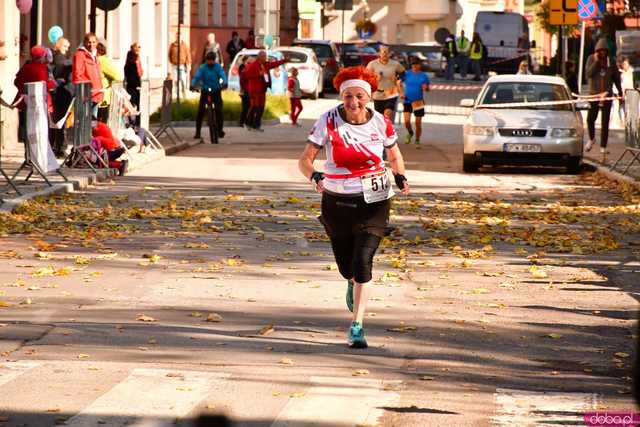 [DUŻO ZDJĘĆ] Ponad 300 biegaczy wystartowało w VII Aryzta Półmaratonie i Biegu Piekarza