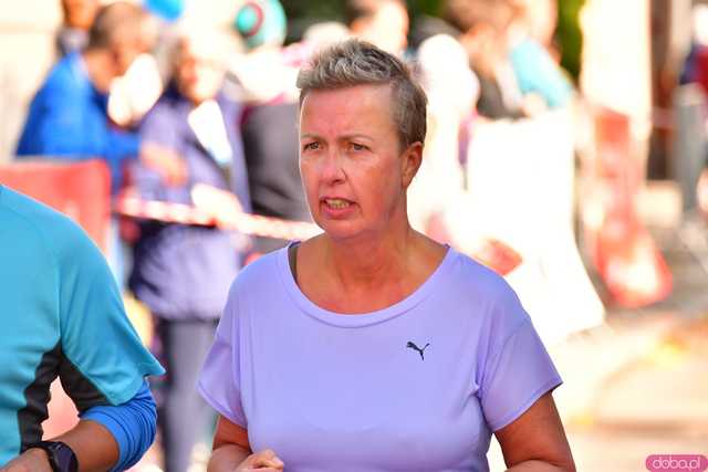 [DUŻO ZDJĘĆ] Ponad 300 biegaczy wystartowało w VII Aryzta Półmaratonie i Biegu Piekarza