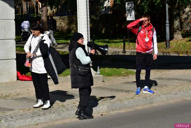 [DUŻO ZDJĘĆ] Ponad 300 biegaczy wystartowało w VII Aryzta Półmaratonie i Biegu Piekarza