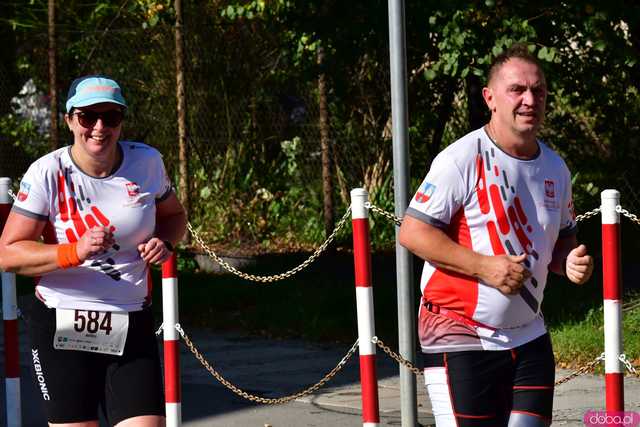 [DUŻO ZDJĘĆ] Ponad 300 biegaczy wystartowało w VII Aryzta Półmaratonie i Biegu Piekarza