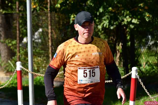 [DUŻO ZDJĘĆ] Ponad 300 biegaczy wystartowało w VII Aryzta Półmaratonie i Biegu Piekarza