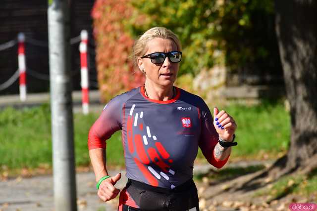 [DUŻO ZDJĘĆ] Ponad 300 biegaczy wystartowało w VII Aryzta Półmaratonie i Biegu Piekarza