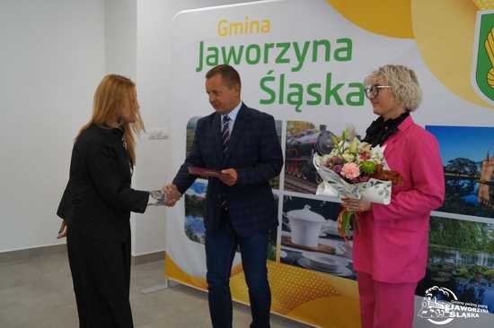 [FOTO] Podziękowano dyrektorom placówek oświatowych z gminy Jaworzyna Śląska