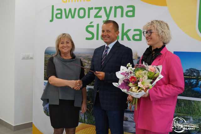 [FOTO] Podziękowano dyrektorom placówek oświatowych z gminy Jaworzyna Śląska