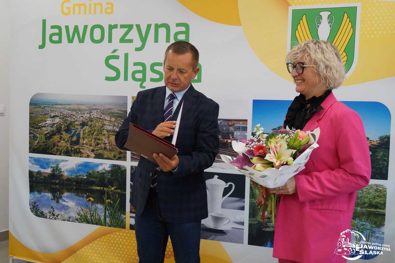[FOTO] Podziękowano dyrektorom placówek oświatowych z gminy Jaworzyna Śląska