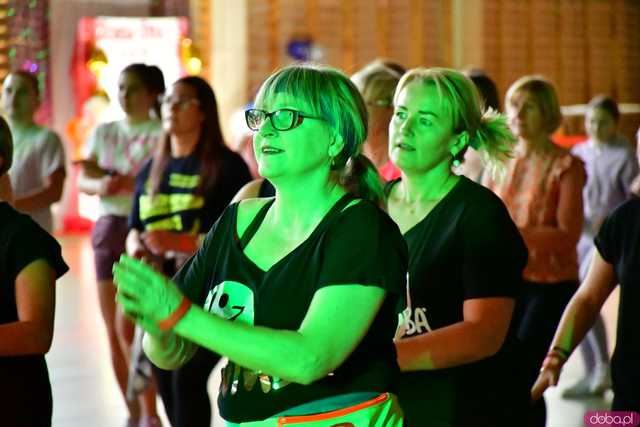 [WIDEO/FOTO] Zatańczyli dla Michałka. Charytatywne Zumba Party w Żarowie