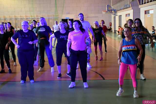 [WIDEO/FOTO] Zatańczyli dla Michałka. Charytatywne Zumba Party w Żarowie