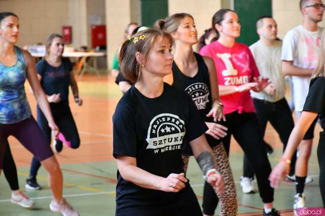 [WIDEO/FOTO] Zatańczyli dla Michałka. Charytatywne Zumba Party w Żarowie