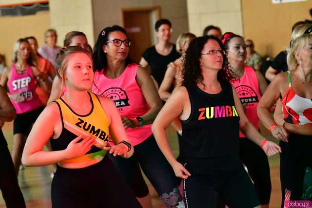 [WIDEO/FOTO] Zatańczyli dla Michałka. Charytatywne Zumba Party w Żarowie