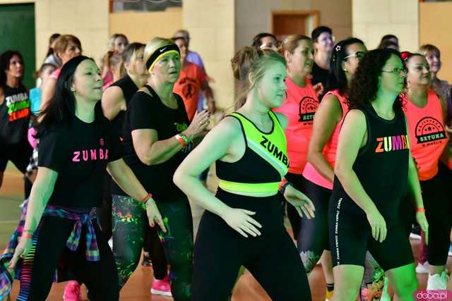 [WIDEO/FOTO] Zatańczyli dla Michałka. Charytatywne Zumba Party w Żarowie