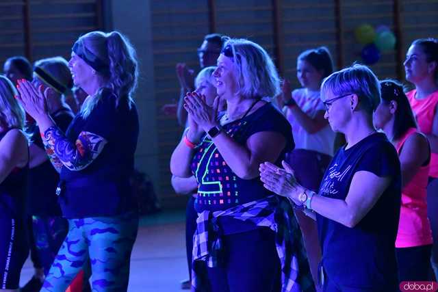 [WIDEO/FOTO] Zatańczyli dla Michałka. Charytatywne Zumba Party w Żarowie