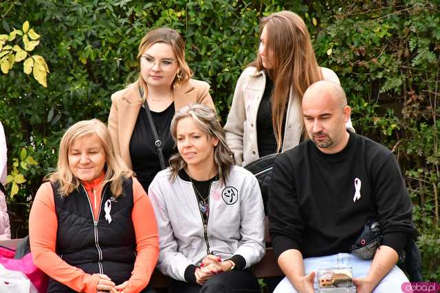 [WIDEO/FOTO] Pobiegli dla Malwiny, która zmaga się z nowotworem. Na starcie stanęły tłumy wspierających