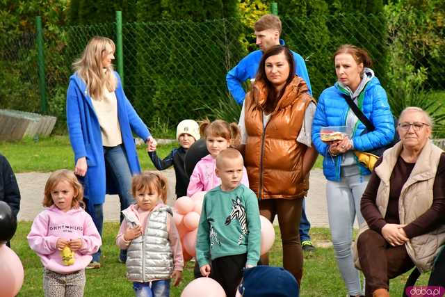 [WIDEO/FOTO] Pobiegli dla Malwiny, która zmaga się z nowotworem. Na starcie stanęły tłumy wspierających