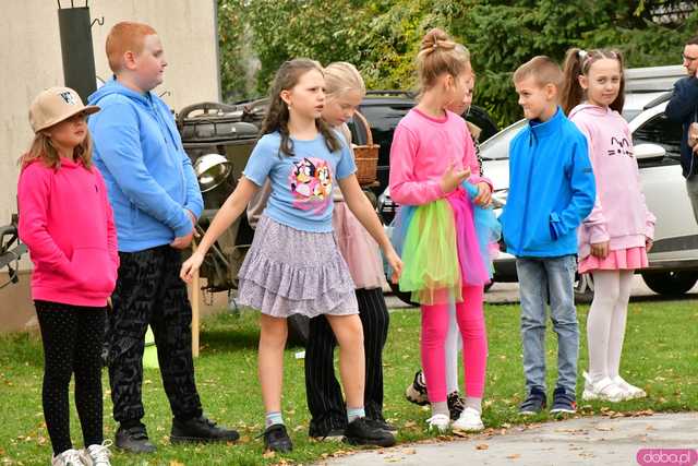 [WIDEO/FOTO] Pobiegli dla Malwiny, która zmaga się z nowotworem. Na starcie stanęły tłumy wspierających