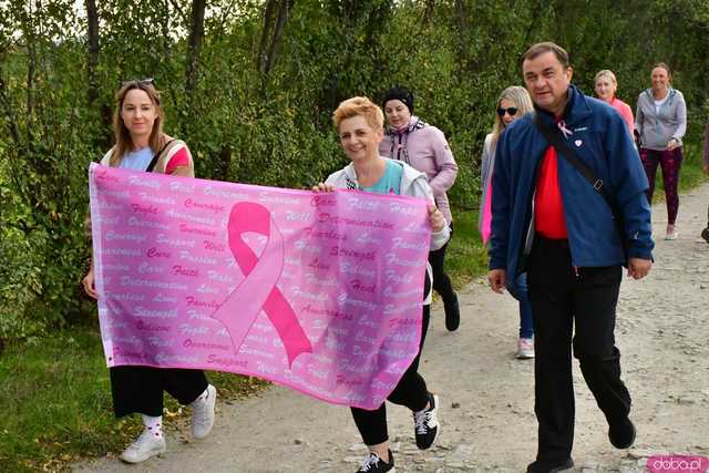 [WIDEO/FOTO] Pobiegli dla Malwiny, która zmaga się z nowotworem. Na starcie stanęły tłumy wspierających
