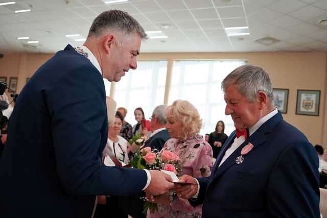 [FOTO] Wręczono medale za długoletnie pożycie małżeńskie