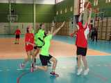 [FOTO/WYNIKI] Dziewczęta z klas 7-8 rywalizowały w turnieju koszykówki