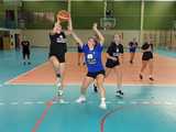 [FOTO/WYNIKI] Dziewczęta z klas 7-8 rywalizowały w turnieju koszykówki