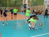 [FOTO/WYNIKI] Dziewczęta z klas 7-8 rywalizowały w turnieju koszykówki