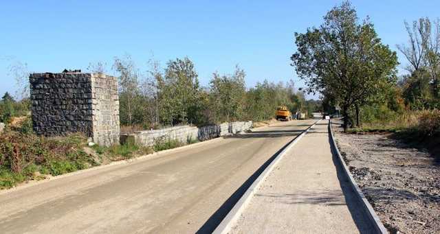 [FOTO] Trwa remont drogi w Czernicy