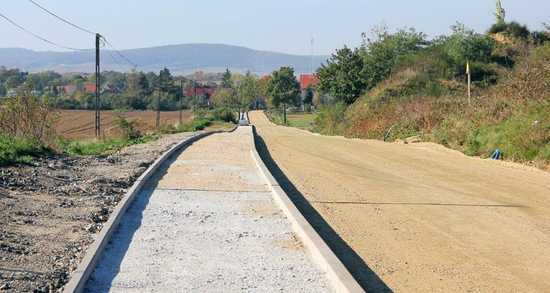 [FOTO] Trwa remont drogi w Czernicy