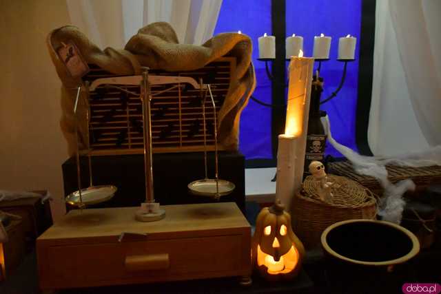 [VIDEO, FOTO] Nietoperze, czarownice, szkielety, demoniczne dynie, a nawet śmierć czyli Halloween w Imbramowicach