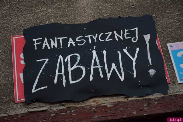 [VIDEO, FOTO] Nietoperze, czarownice, szkielety, demoniczne dynie, a nawet śmierć czyli Halloween w Imbramowicach