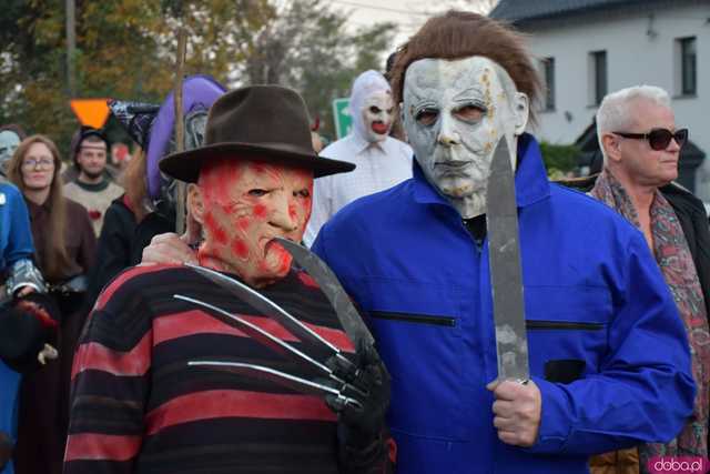 [VIDEO, FOTO] Nietoperze, czarownice, szkielety, demoniczne dynie, a nawet śmierć czyli Halloween w Imbramowicach