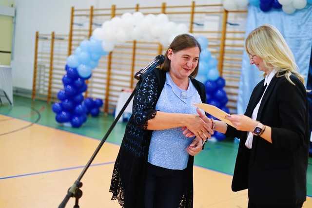 [FOTO] Pierwoszoklasiści z Imbramowic złożyli ślubowanie