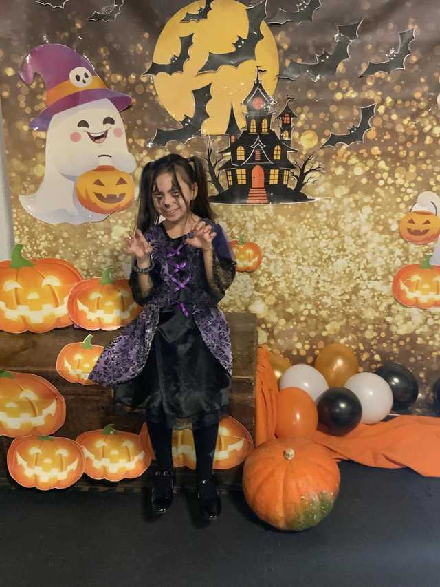 [FOTO] Od wampirów po czarodziejów. Najmłodsi bawili się na Balu Halloweenowym