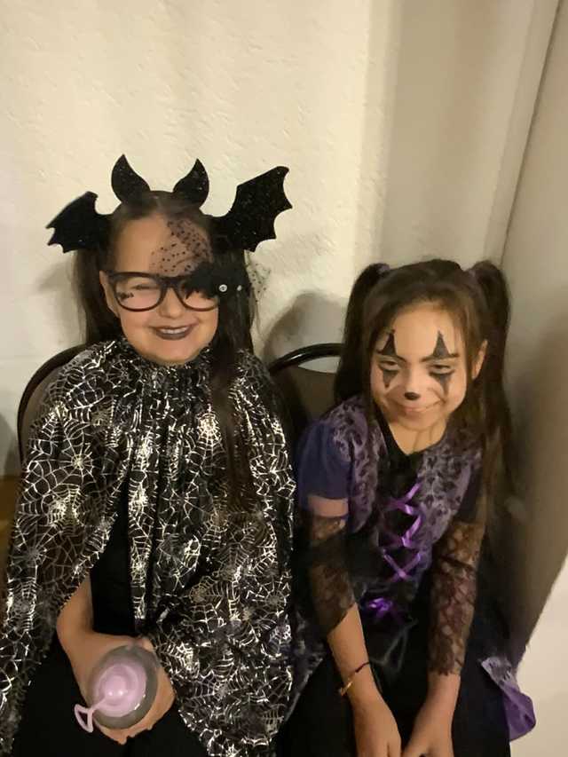 [FOTO] Od wampirów po czarodziejów. Najmłodsi bawili się na Balu Halloweenowym